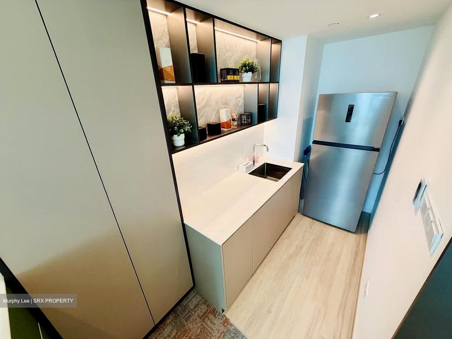 Arc 380 (D8), Office #639373581